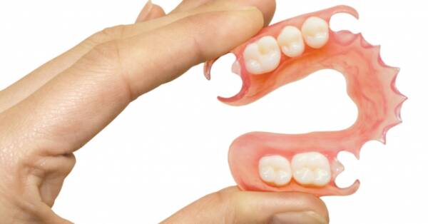 Tout savoir sur la prothèse dentaire crochet acétal