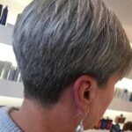 coupe de cheveux court femme 60 ans