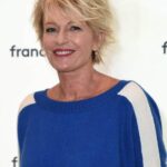 coupe de cheveux court femme 60 ans avec m&egrave;ches