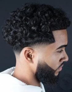 coupes de cheveux boucles hommes