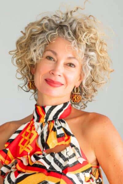 coupe fris&eacute;e 50 ans