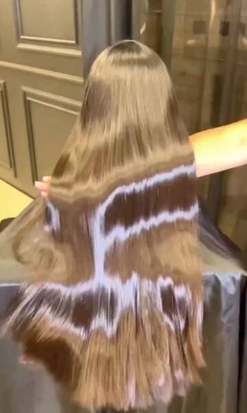 Cheveux brillants miroir