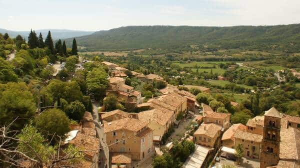découvrez le tourisme bien-être : des séjours dédiés à la détente, la santé et le développement personnel pour revitaliser corps et esprit.