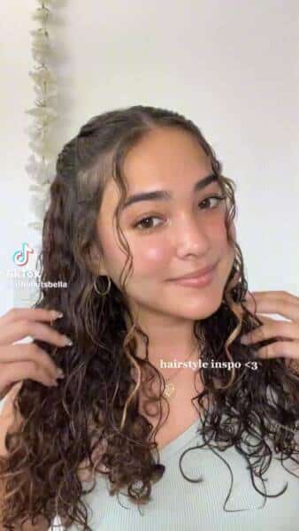 Boucles femme coiffure facile